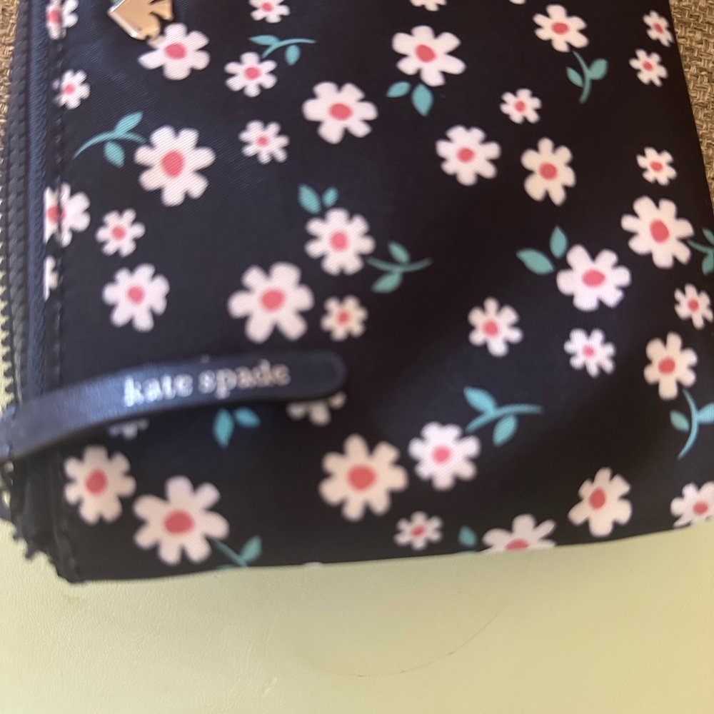Kate Spade Stylish Jae Fleur Black Nylon Wristlet With Smooth Leather Trim. - Picture 15 of 15